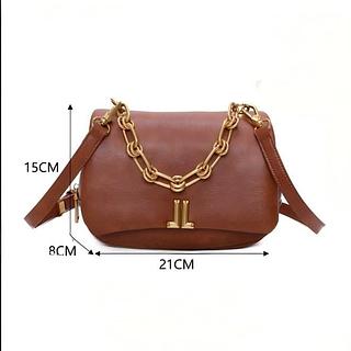 NOVIDADE-PAVÃO DE OURO